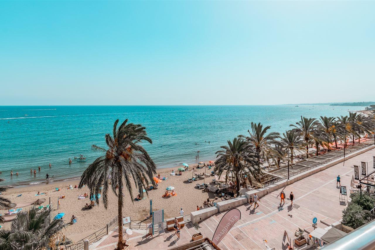 شقق بويرتو آزول الفندقية ماربيا المظهر الخارجي الصورة